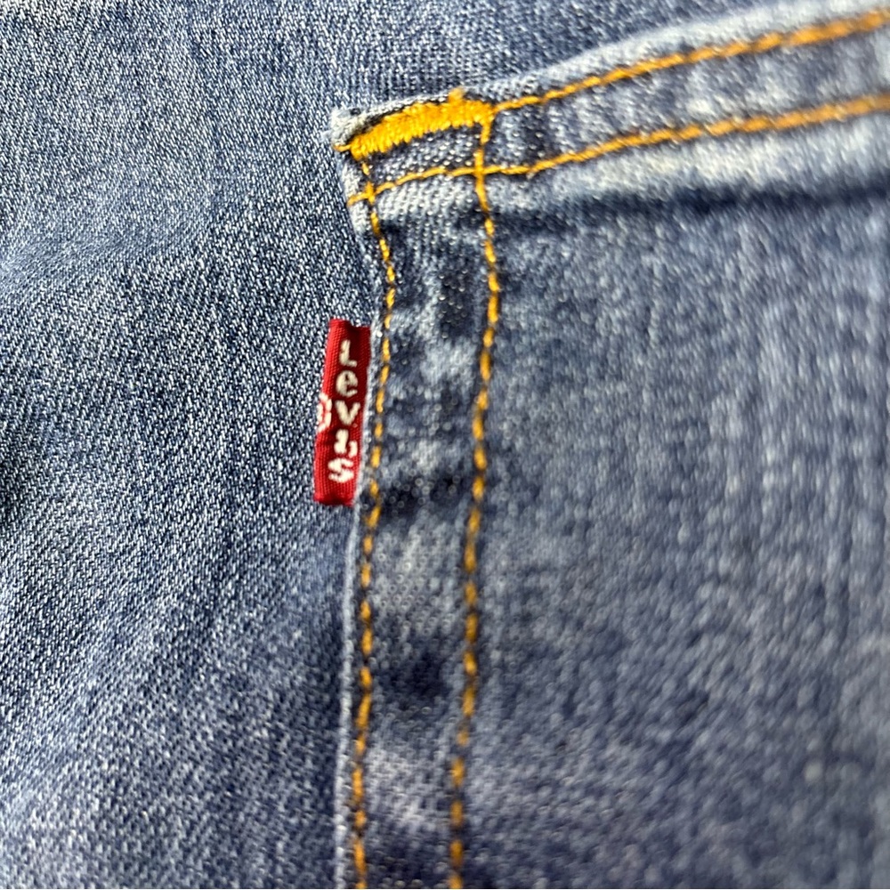 Levi's 559 Blue Jeans Men's 40x30 (40x30 fit) Relaxed Straight Medium Wash - Picture 15 of 16